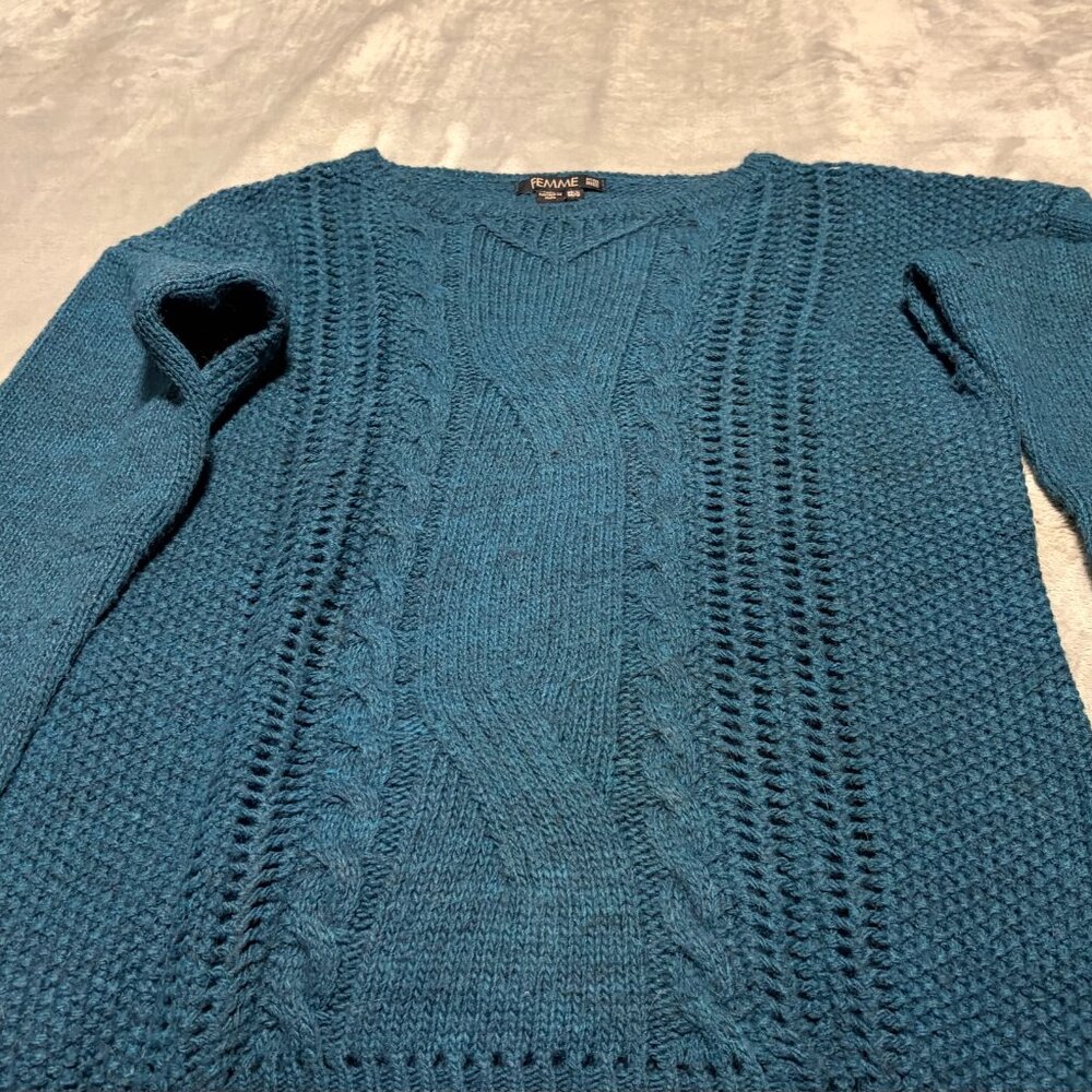 Beautiful Blue Sweater - Picture 2 of 4
